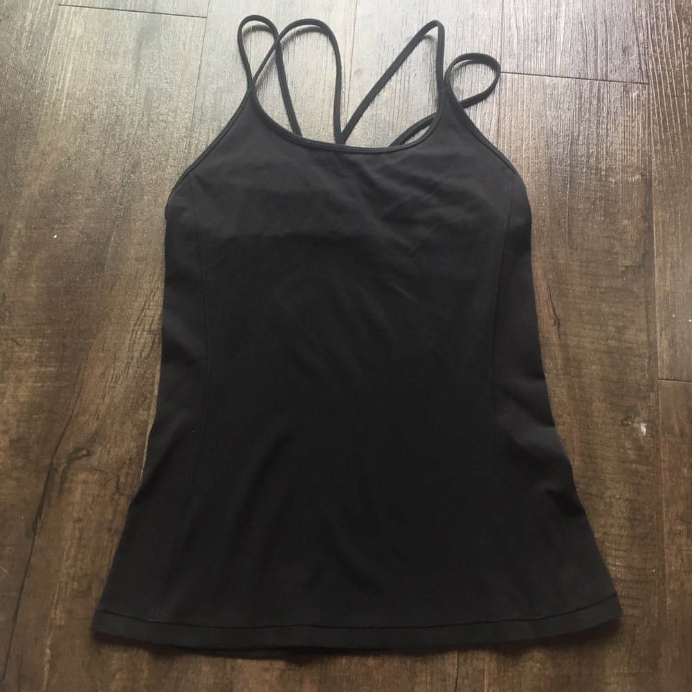 Lululemon Free to be tank nulu